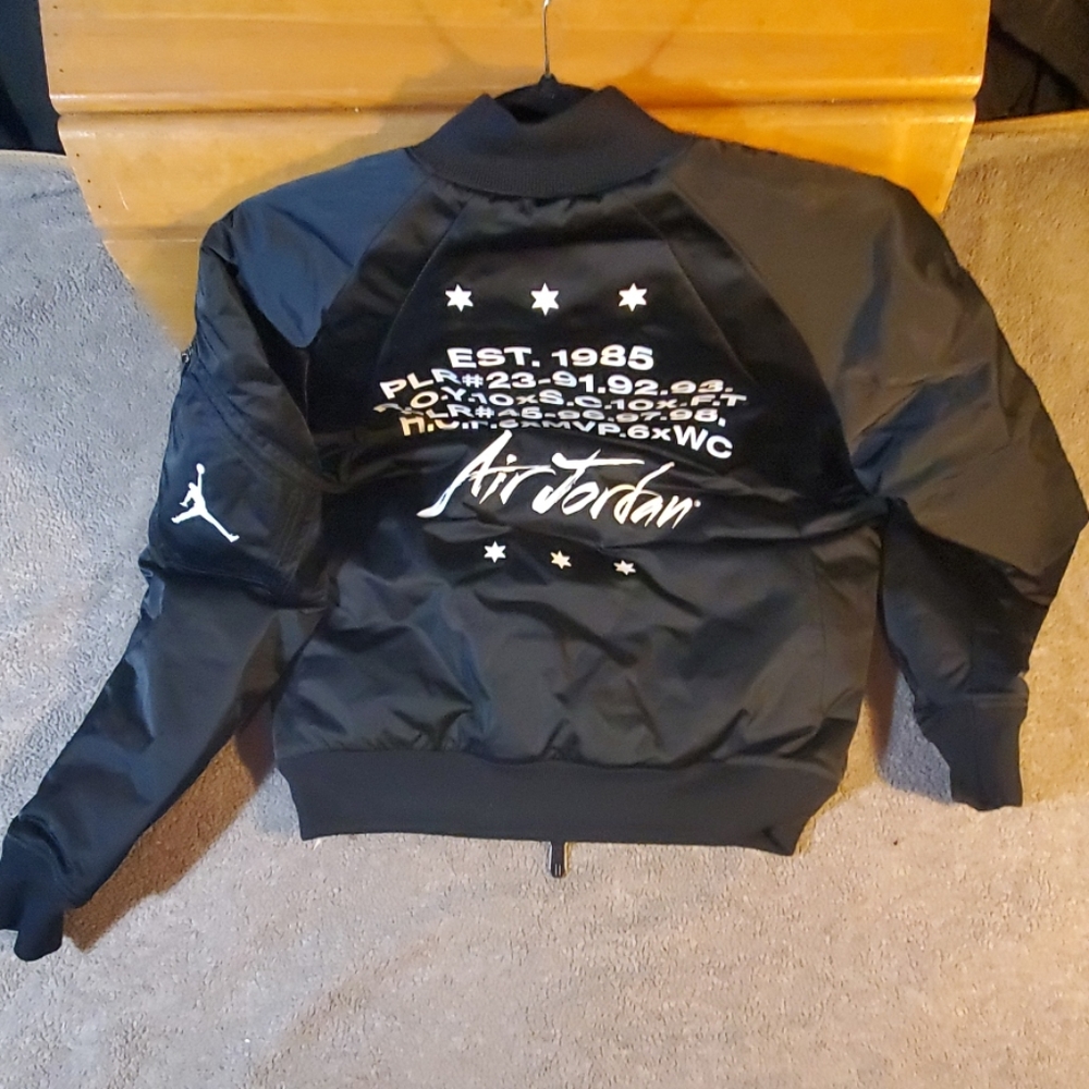 Air Jordan C.O.F Jacket - NWT - Picture 3 of 5